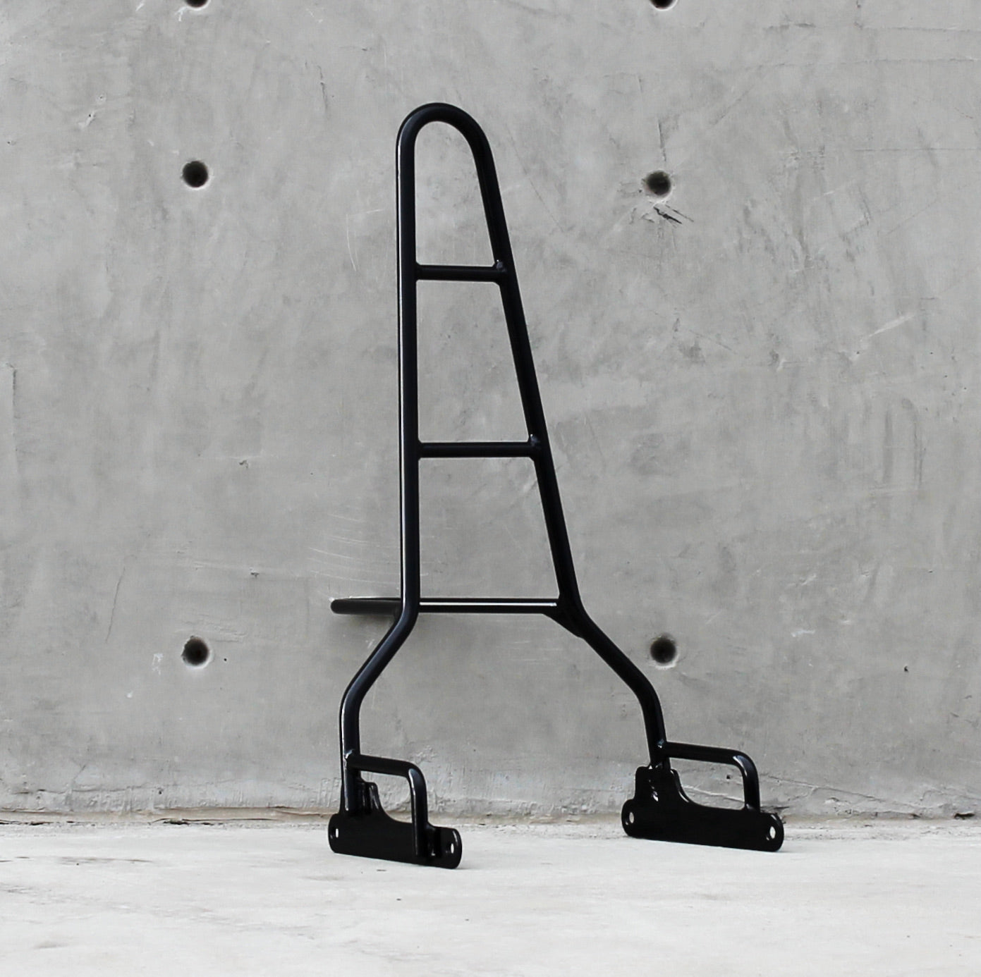 Edward Richie Softail Traveler Sissy Bar angled view