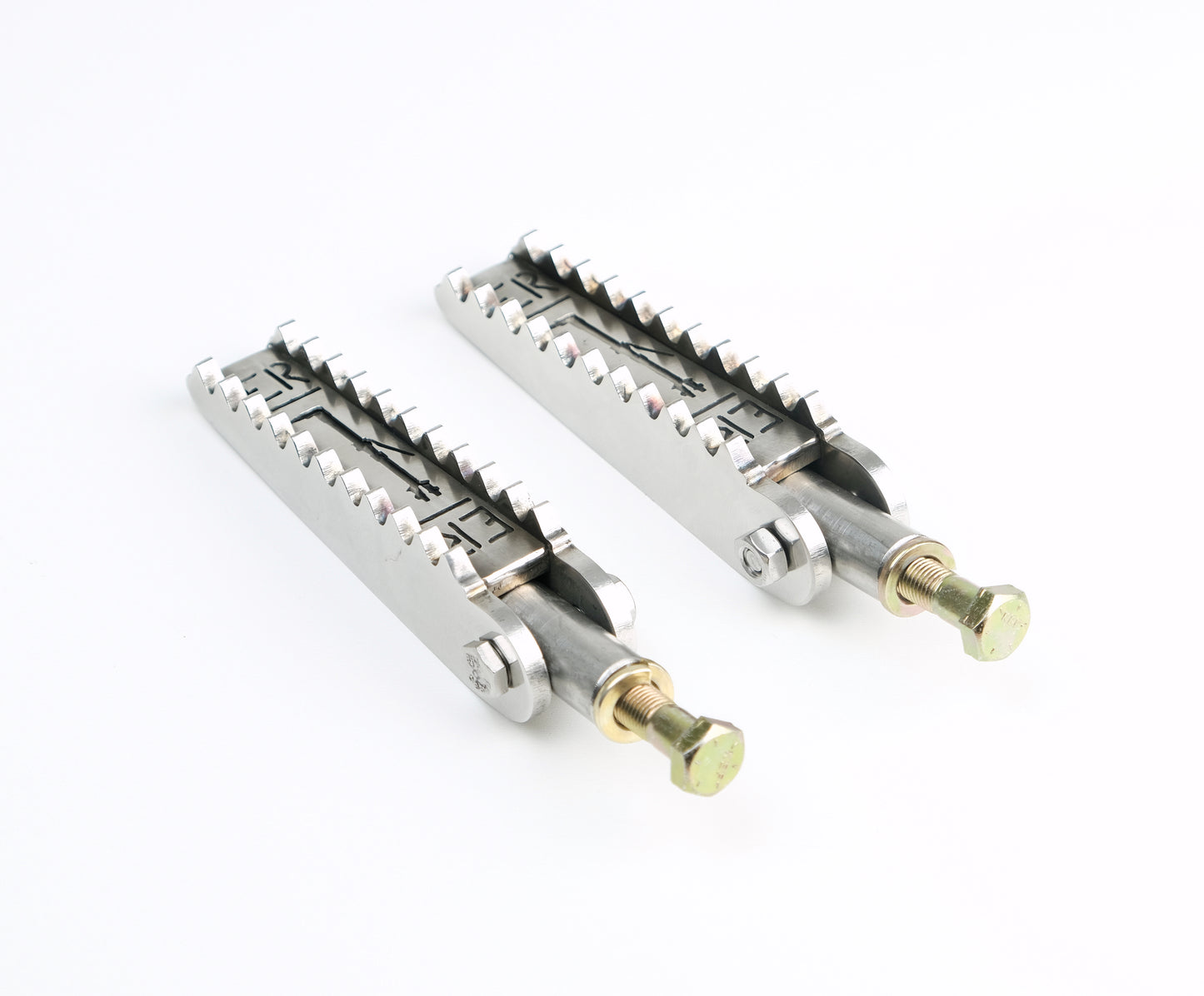 Edward Richie 5/8 in round peg mounts in toothy foot pegs